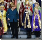 Меркель на костылях появилась на публике. Фото