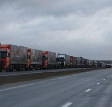 Россия снова закрывает границу для украинских грузов