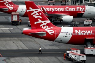 Самолет AirAsia Zest совершил жесткую посадку в филиппинском аэропорту