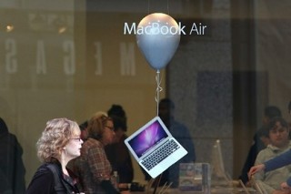Apple  MacBook Air  Retina-   