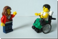 Lego представила фигурку инвалида-колясочника