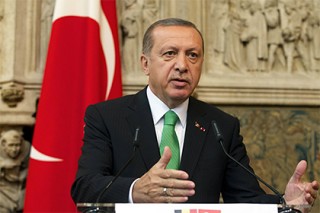 Эрдоган обвинил в теракте в Стамбуле сирийцев