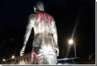 Вандалы осквернили статую Роналду в его родном городе
