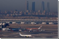 Трап протаранил российский самолет в аэропорту Мадрида