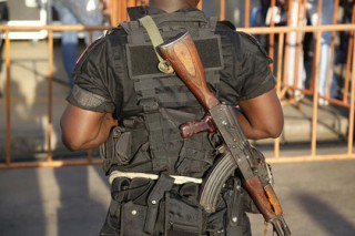 Демобилизованные солдаты подняли мятежи в трех городах Кот-д'Ивуара