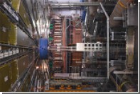В ЦЕРНе открыли новый источник асимметрии материи и антиматерии