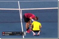 Швейцарец Вавринка попал сопернику мячом в пах на Australian Open