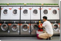 Японский мальчик залез в стиральную машину и задохнулся