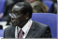 Президент Зимбабве упал с трибуны