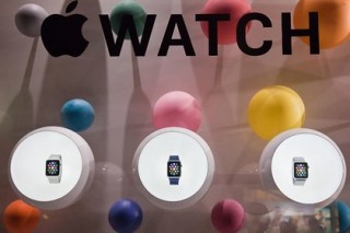 Apple        Apple Watch