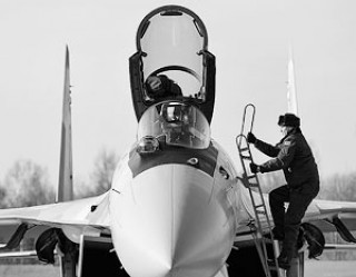 F-16      -35