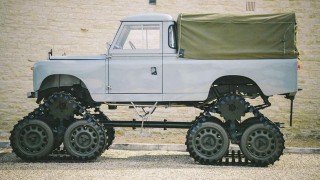 -.   Land Rover Defender