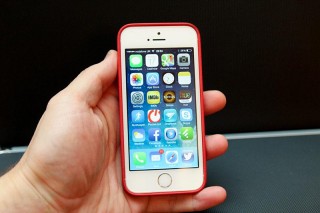     4- iPhone 5se? []