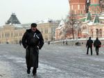 Возле Красной площади задержали людей с белыми шариками