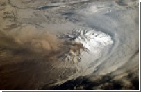 Пепел камчатского вулкана парализовал авиасообщение на Аляске