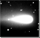 К Земле приближается "комета века". Фото