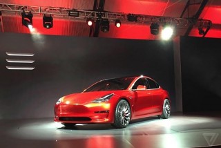   Tesla Model 3