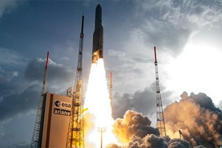  Ariane 5      DirecTV