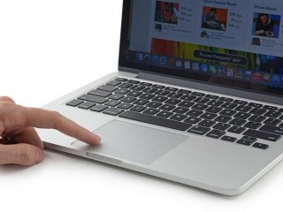 Apple     MacBook Pro  OLED-  ,  Touch ID  USB-C