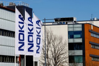 Nokia  Apple     