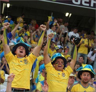 СМИ: Евро-2012 в Украине - "веселый абсурд"