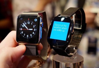 Asus   Apple Watch      ZenWatch