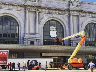 Apple     Moscone West  WWDC 2016 []