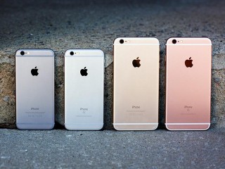  Apple      iPhone 7