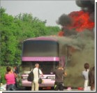 На трассе под Харьковом дотла сгорел пассажирский автобус. ФОТО