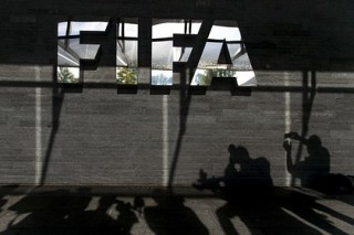 ФИФА наказала двух игроков за договорные матчи