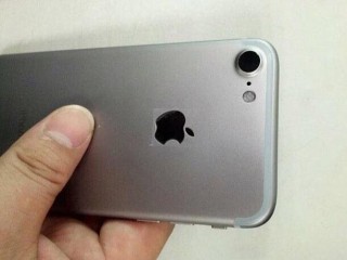    iPhone 7   Space Gray