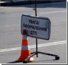 В Днепропетровске водитель сбил на остановке двух человек  