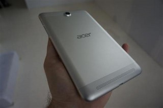  2--1  Acer Iconia Tab 7