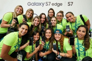         Samsung Galaxy S7 Edge    