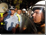 Греческие полицейские подрались с местным "ОМОНом"