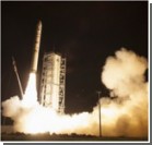 США запустили ракету с лунным аппаратом LADEE. Видео