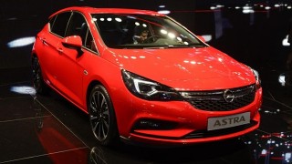  Opel Astra,    