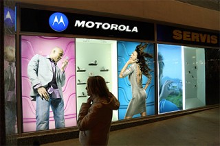 Lenovo     Motorola  