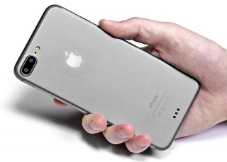    iPhone 7 -  