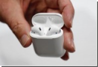 Apple    AirPods   