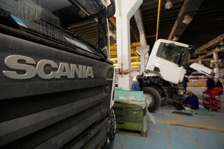 Scania   800     