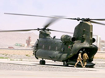 CH-47 Chinook    -  