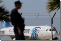 Двух россиянок арестовали в кипрском аэропорту за нападение на полицейских