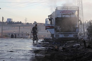Атаку на гуманитарный конвой в Алеппо назвали инсценировкой