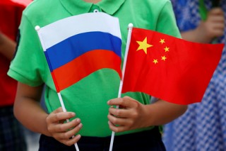 Китайский дипломат рассказал о росте объемов торговли с Россией