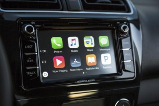 Mirage 2017    Mitsubishi     Apple CarPlay