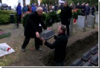 Останки 49 красноармейцев торжественно перезахоронили в немецком Бранденбурге