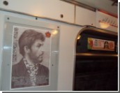 В метро Петербурга устроили "День Сталина"  / В вагонах повешены плакаты с портретами и актуальными цитатами вождя СССР
