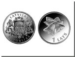 В Латвии выпустили монету с рождественскими колокольчиками