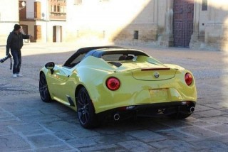    Alfa Romeo 4C Spider